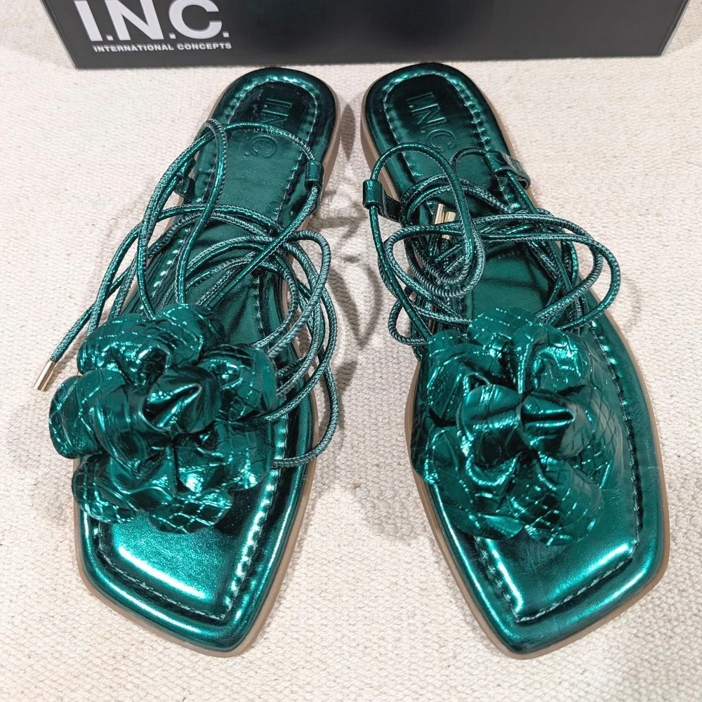 INC International Concepts Emerald Green Metallic Rosette Lace up Sandals 7.5M